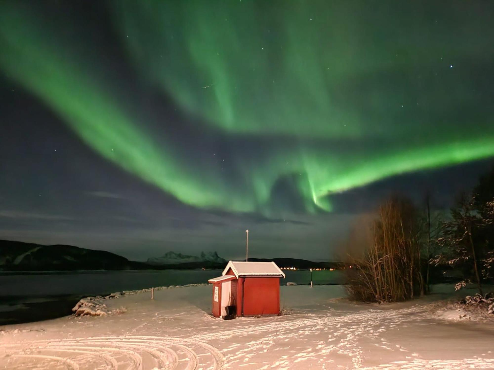 Ulvsvag Gjestgiveri Og Fjordcamping As 외부 사진
